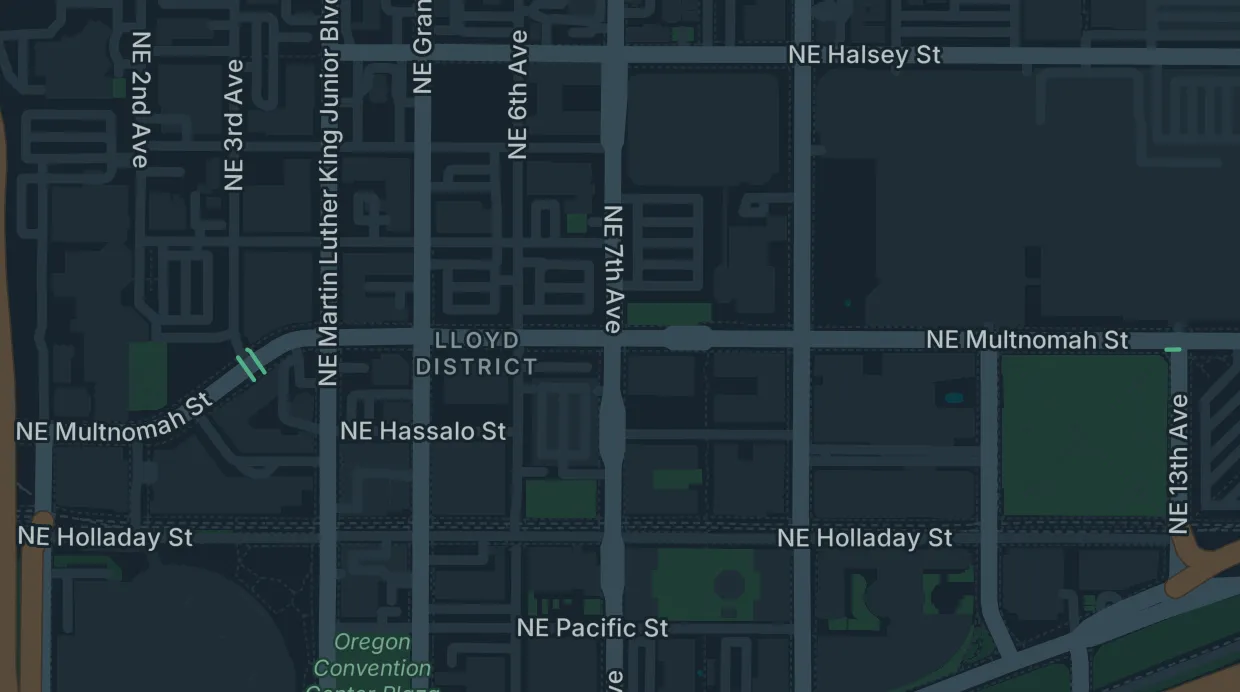 A map of the streets around 700 NE Multnomah St